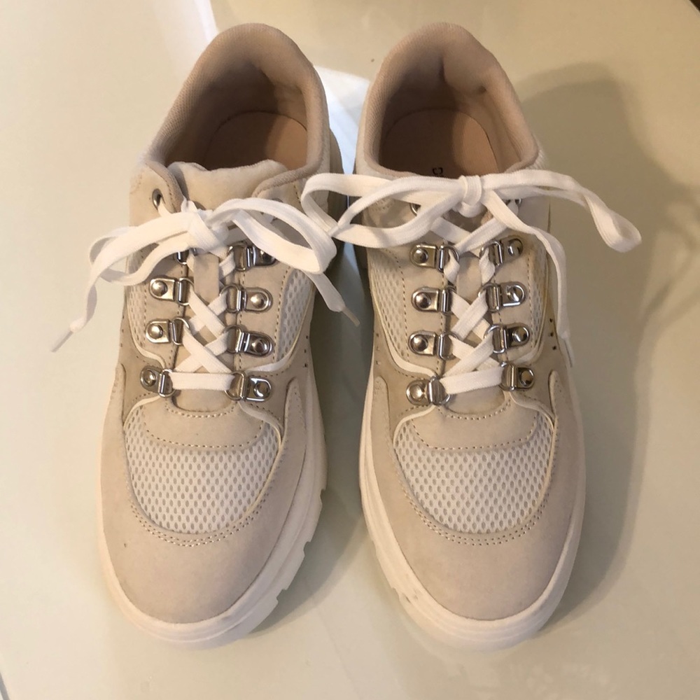 Chunky Dad Sneaker